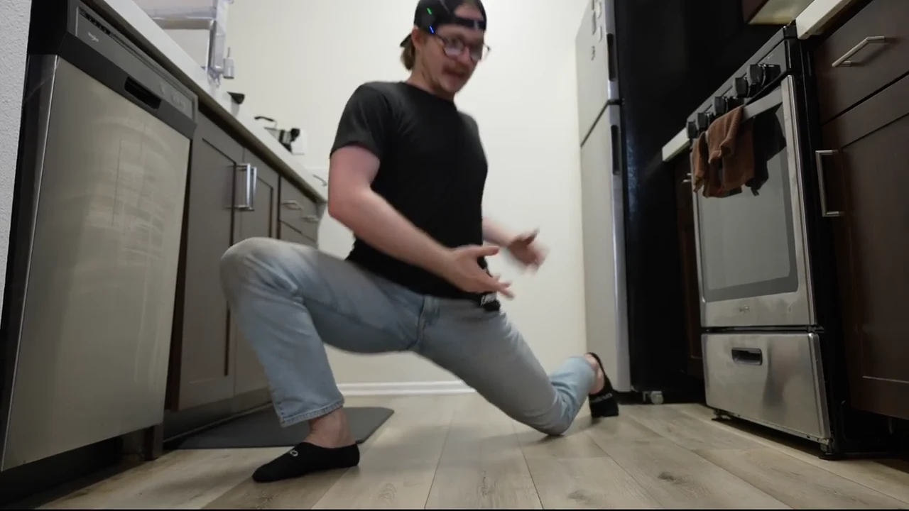 Deep kneeling hip-flexor lunge with hips facing forward